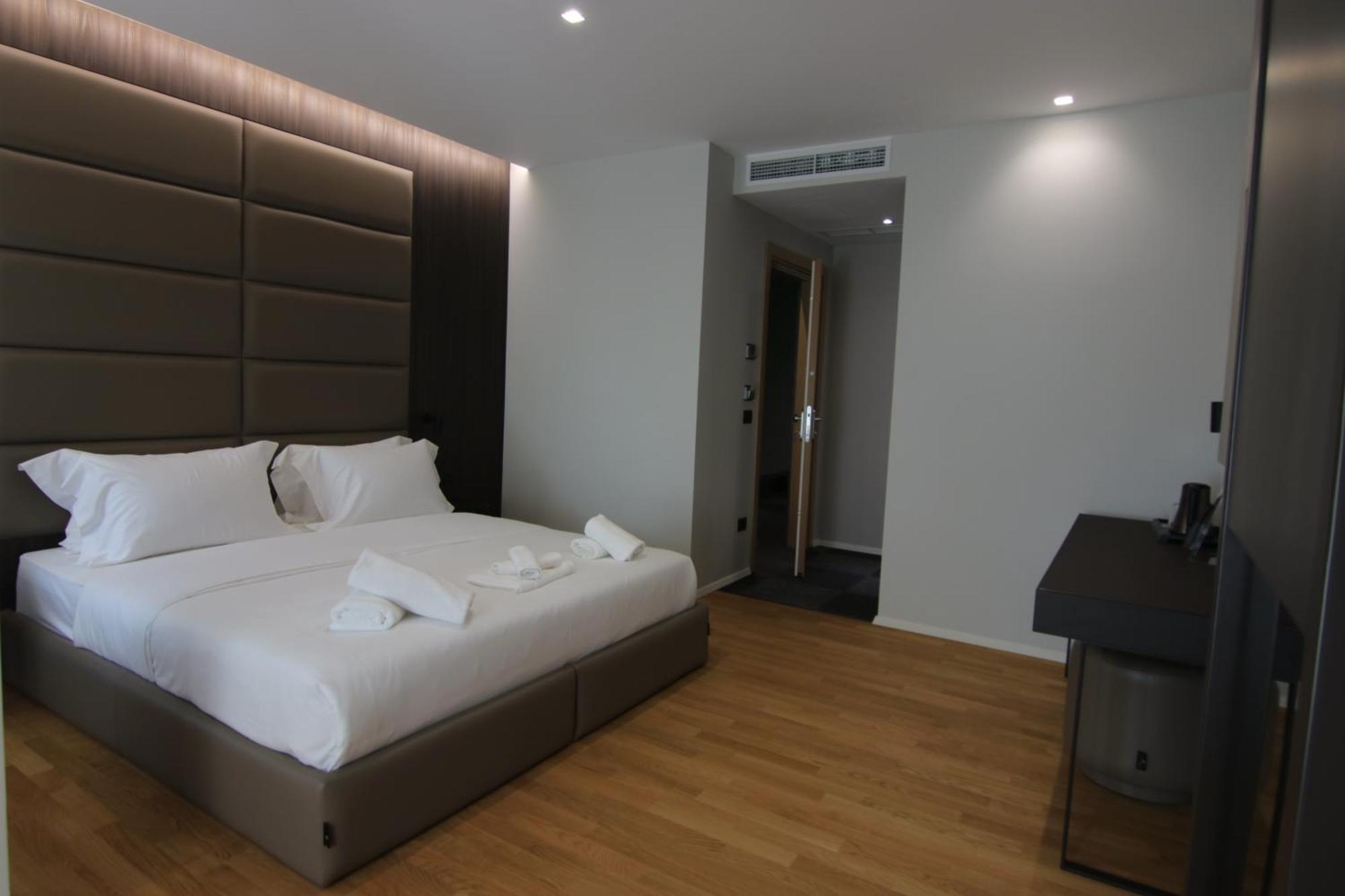 Boutique Hotel Adelar Tirana Zewnętrze zdjęcie