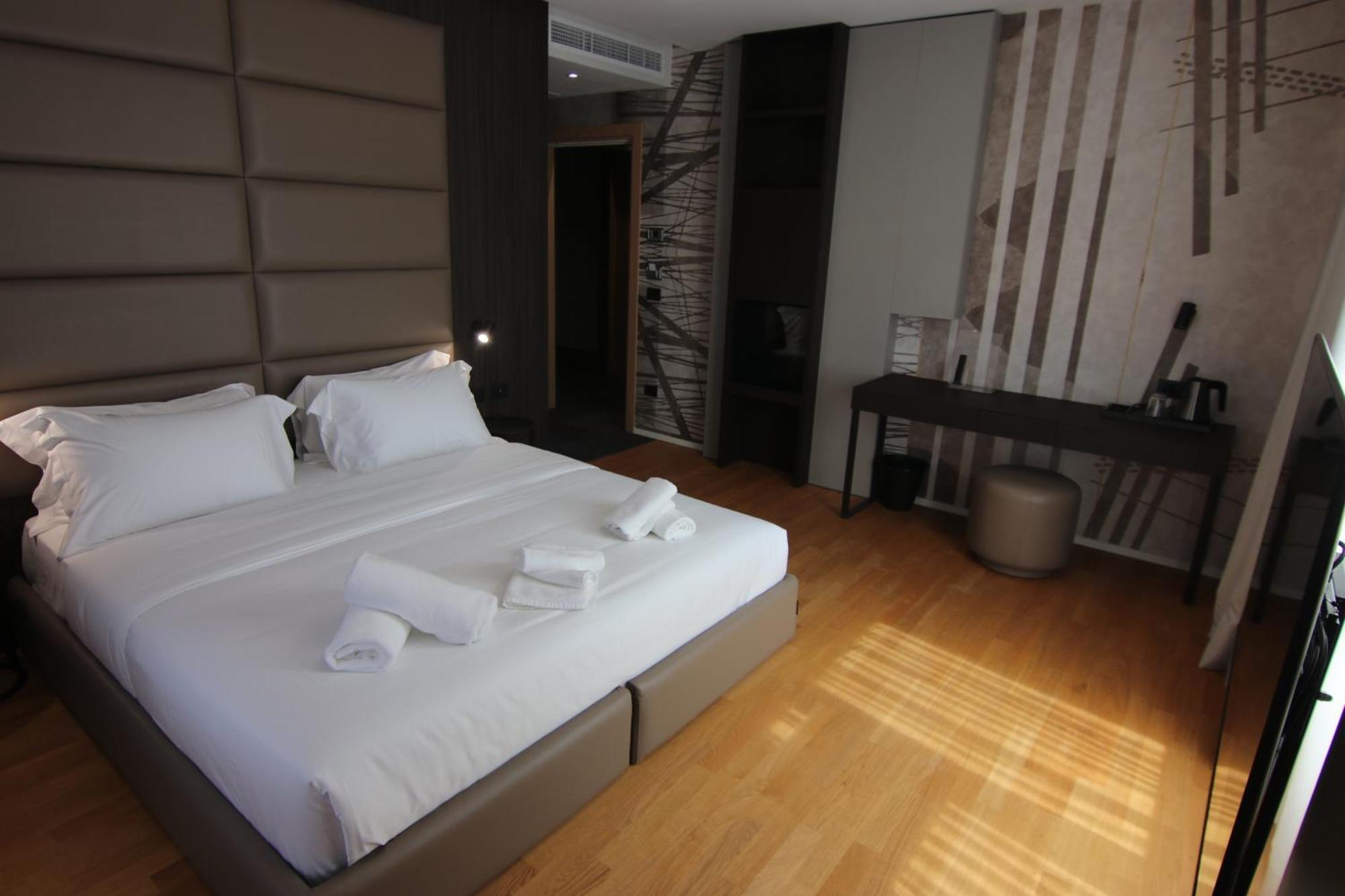 Boutique Hotel Adelar Tirana Zewnętrze zdjęcie