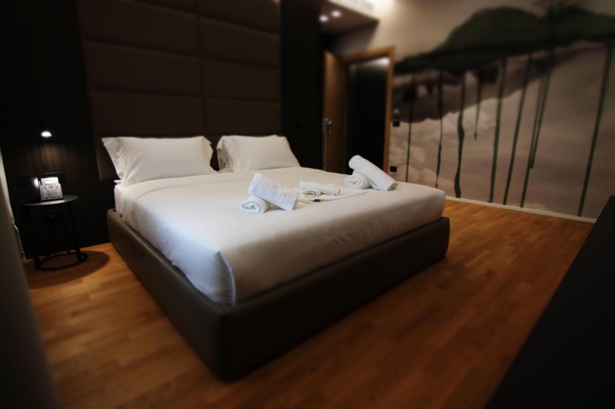 Boutique Hotel Adelar Tirana Zewnętrze zdjęcie